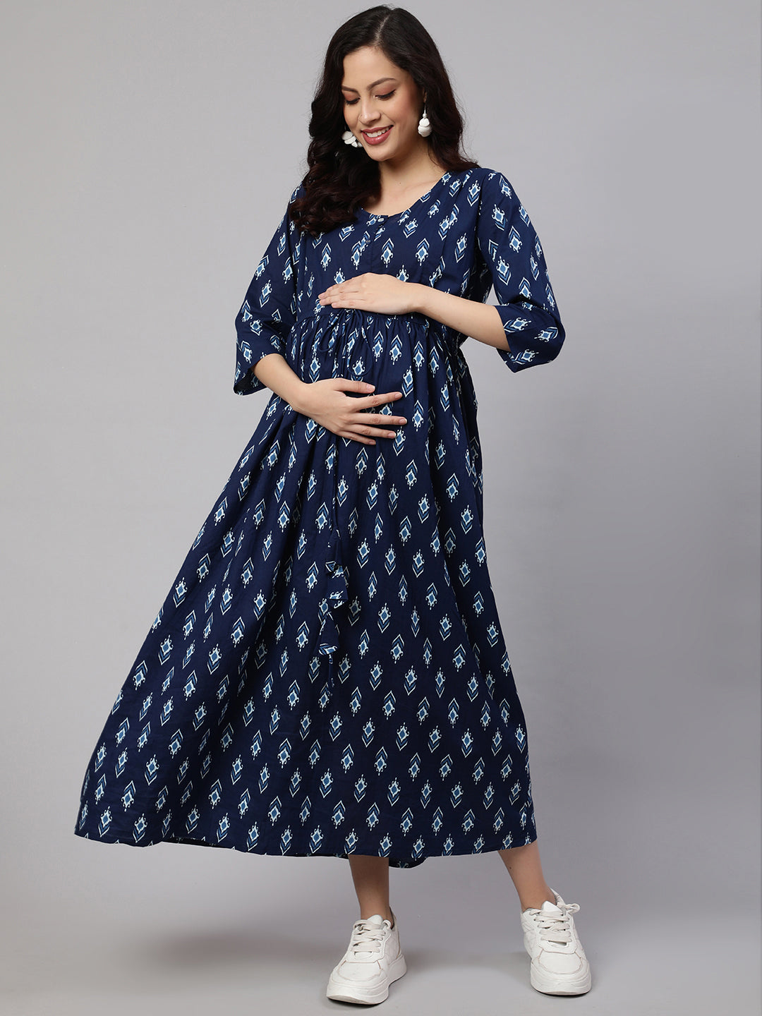 Women Blue Floral Printed Flared Maternity Dress