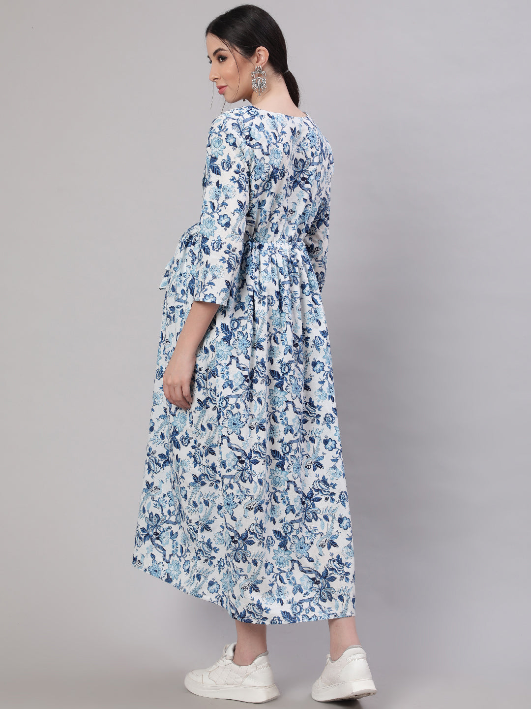 Women Off White & Blue Floral Printed Maternity Dress With Three Quarter Sleeves