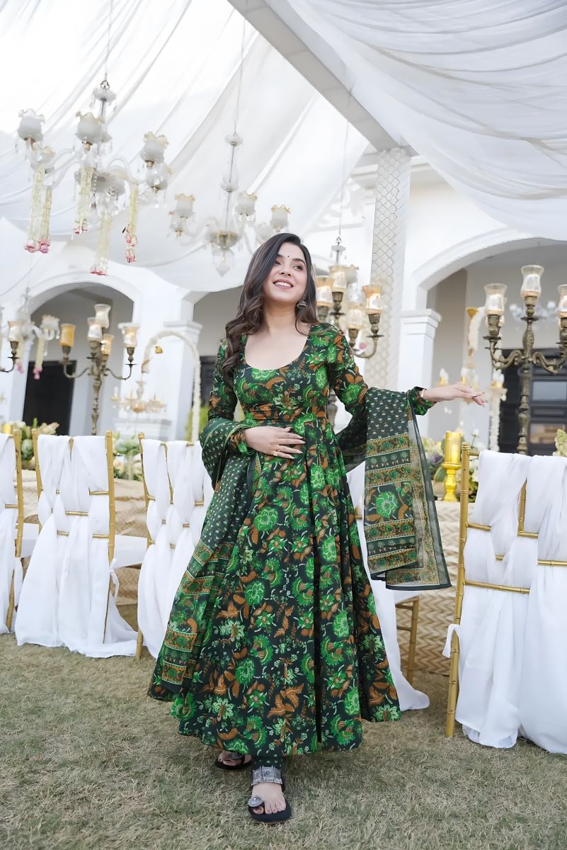Noor Heavy Digital Printed Muslin Anarkali Set