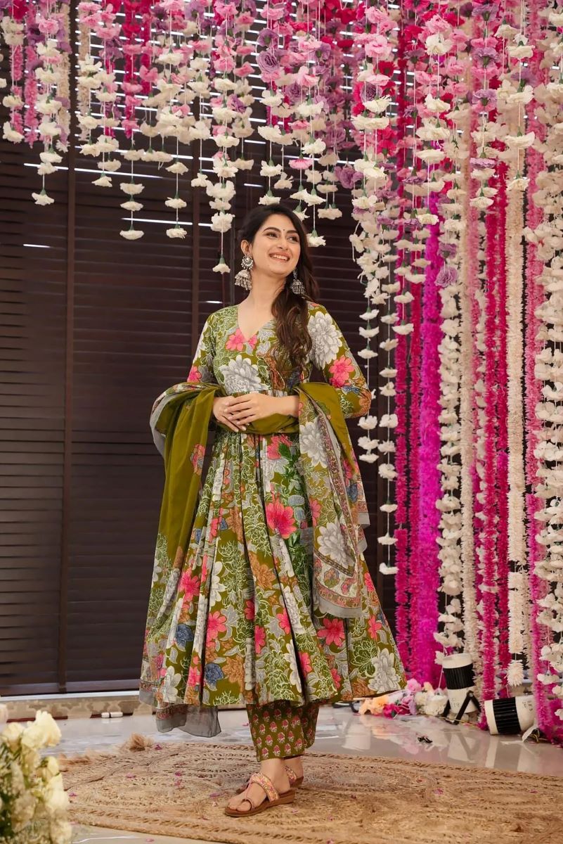 Gulnaar Heavy Digital Printed Muslin Anarkali Set