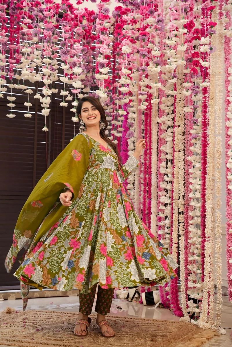 Gulnaar Heavy Digital Printed Muslin Anarkali Set