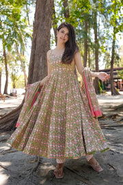Mehr Pink Green Sleeveless Muslin Anarkali Set