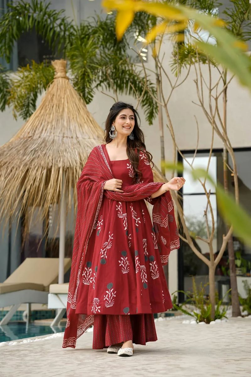 Inaaya Maroon Heavy Mal Cotton Anarkali Set
