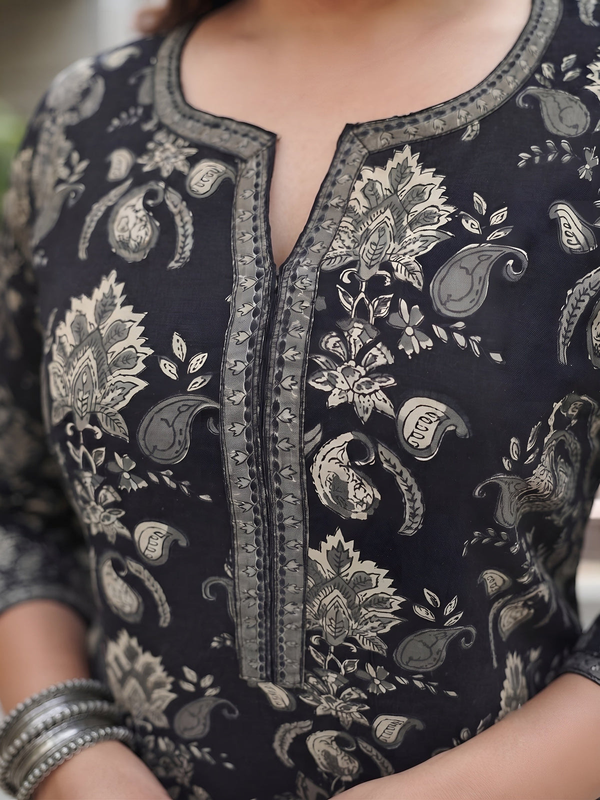 Plus Size Black Printed Straight kurta For Women