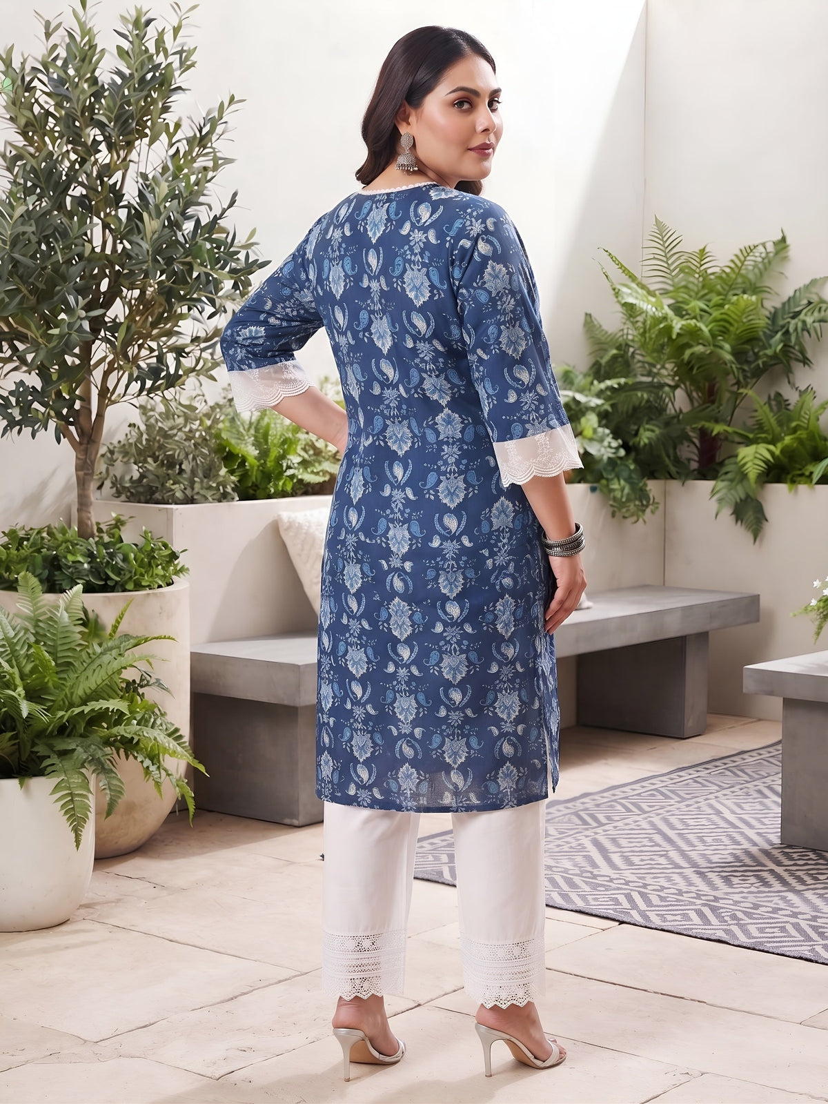 Plus Size Blue Printed Straight kurta For Women