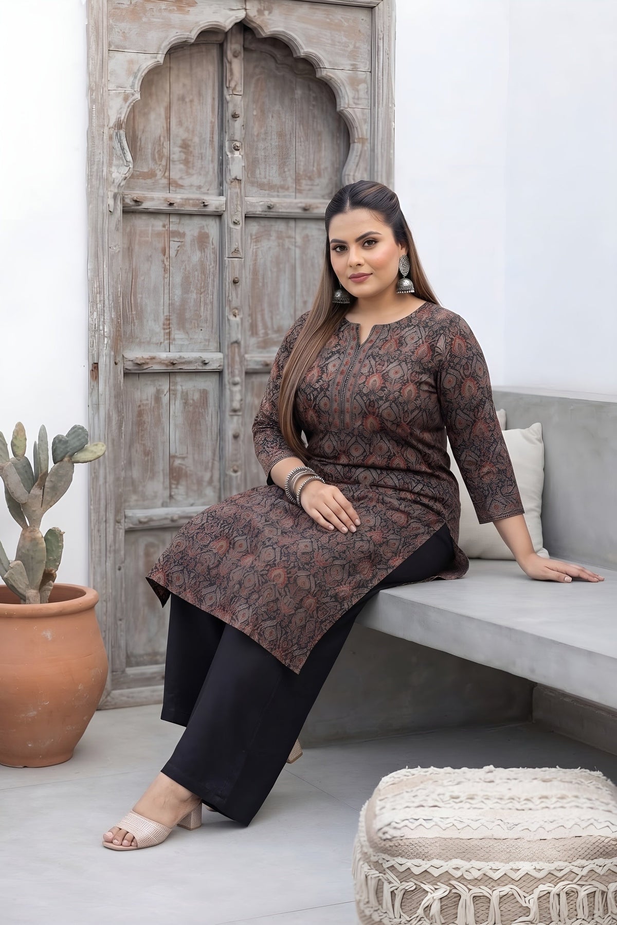 Plus Size Black Printed Straight kurta For Women