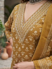 Pooja Plus Size Yellow Straight Kurta With Palazo & Dupatta