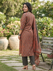 Kriti Plus Size Women Maroon Printed Straight Kurta With Palazo & Dupatta