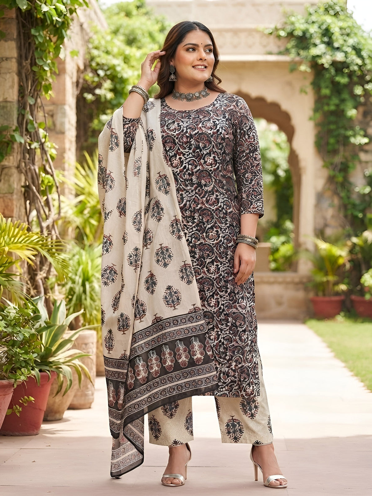 Plus Size Women Multicolor Printed Straight Kurta With Palazo & Dupatta