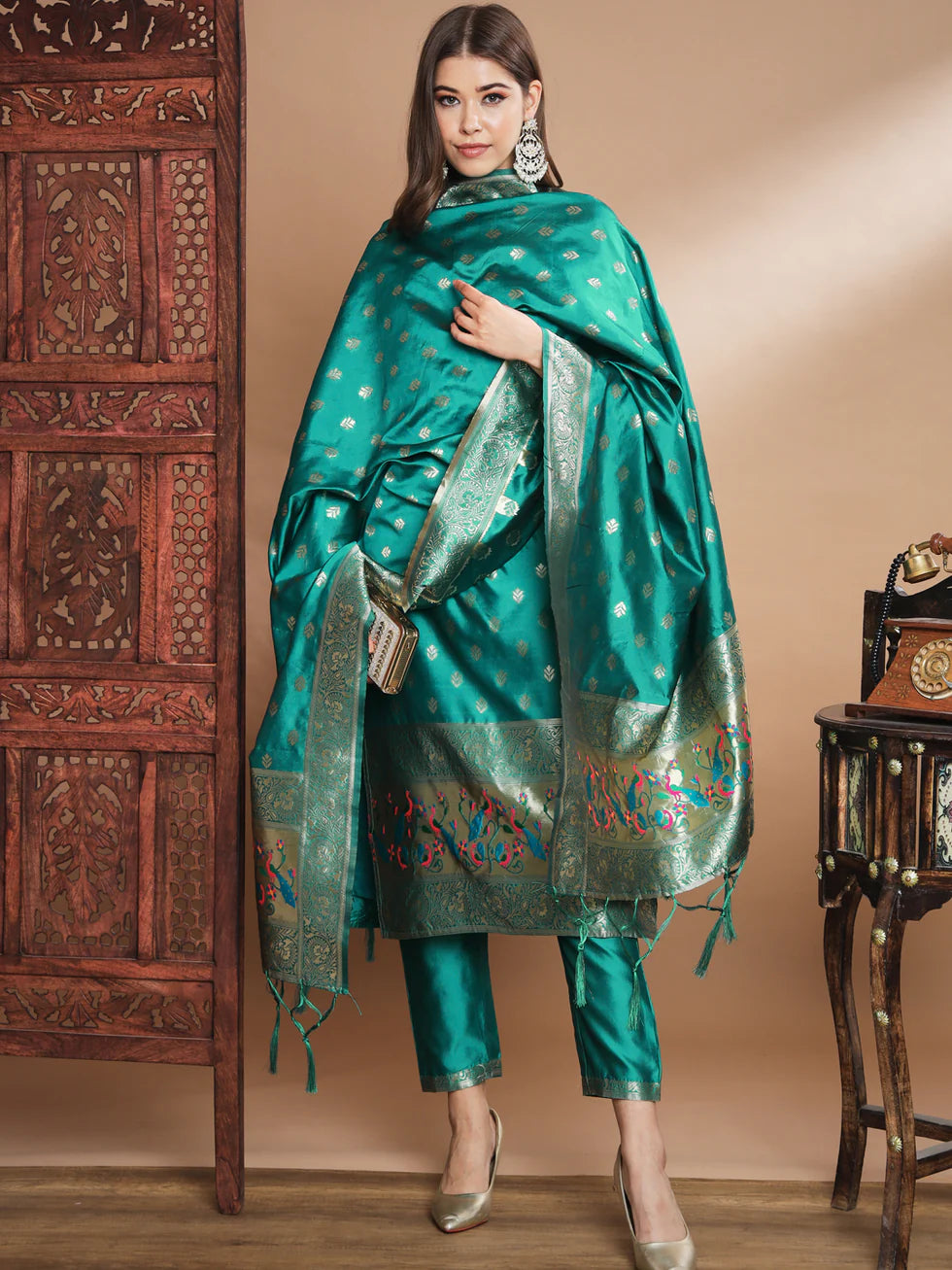 Aarna Silk Kurta Set