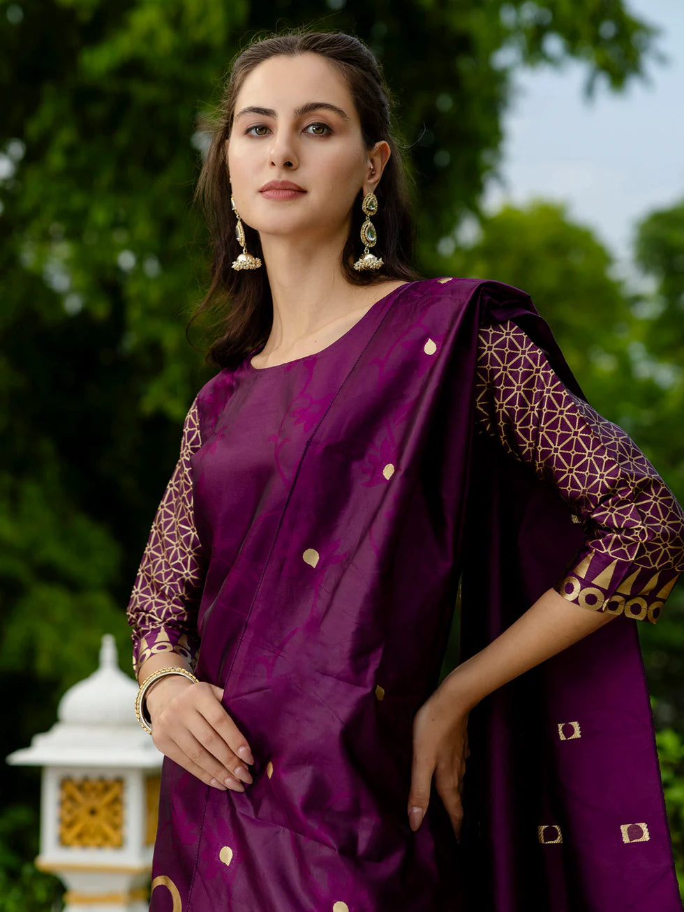 Zaria Printed Kurta Set