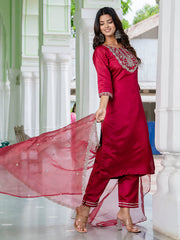Aarohi Cherry Red Embroidered Kurta Set with Organza Dupatta