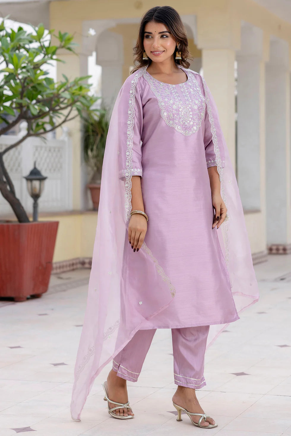 Aarohi Cherry Red Embroidered Kurta Set with Organza Dupatta