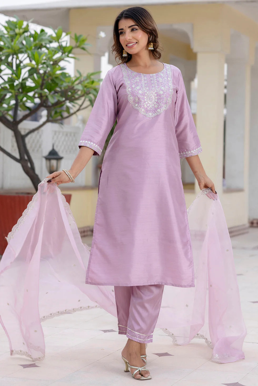 Aarohi Cherry Red Embroidered Kurta Set with Organza Dupatta