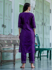 Aarohi Cherry Red Embroidered Kurta Set with Organza Dupatta