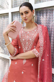 Zariya Embroidered Silk Blend Kurta Set