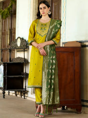 Inara Embroidery Kurta Set
