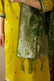 Inara Embroidery Kurta Set