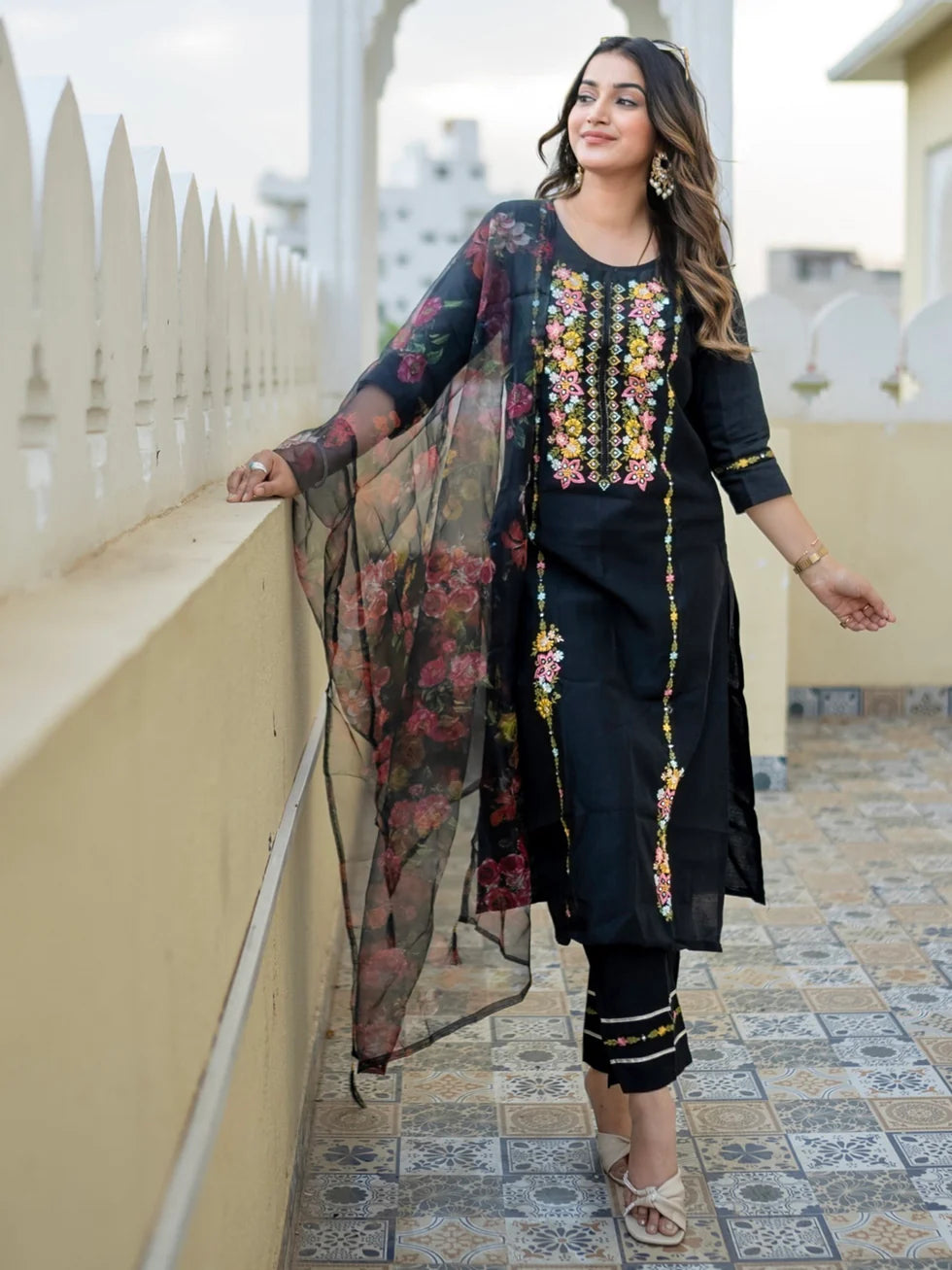 Zariya Embroidered Viscose Rayon Kurta Set