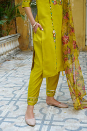 Elira Bloom Embroidered Set