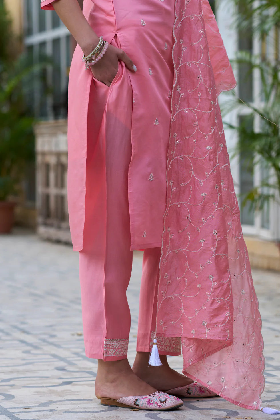 Aarna Embroidered Cotton Silk Kurta Set