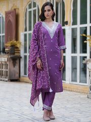 Aarna Embroidered Cotton Silk Kurta Set