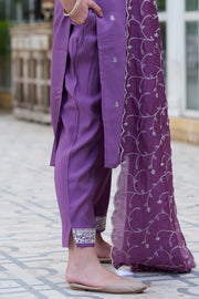 Aarna Embroidered Cotton Silk Kurta Set