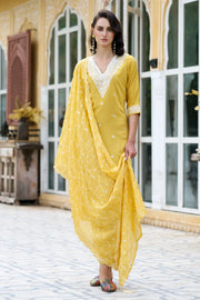 Aarna Embroidered Cotton Silk Kurta Set