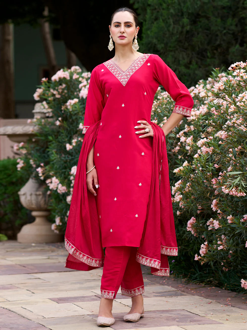 Aarohi Embroidered Kurta Set