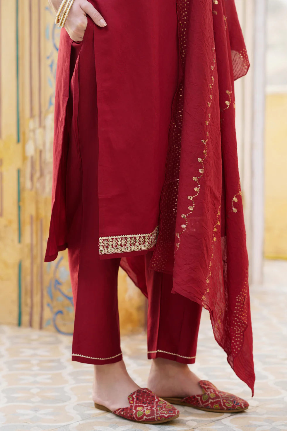 Zivara Embroidered Viscose Rayon Kurta Set