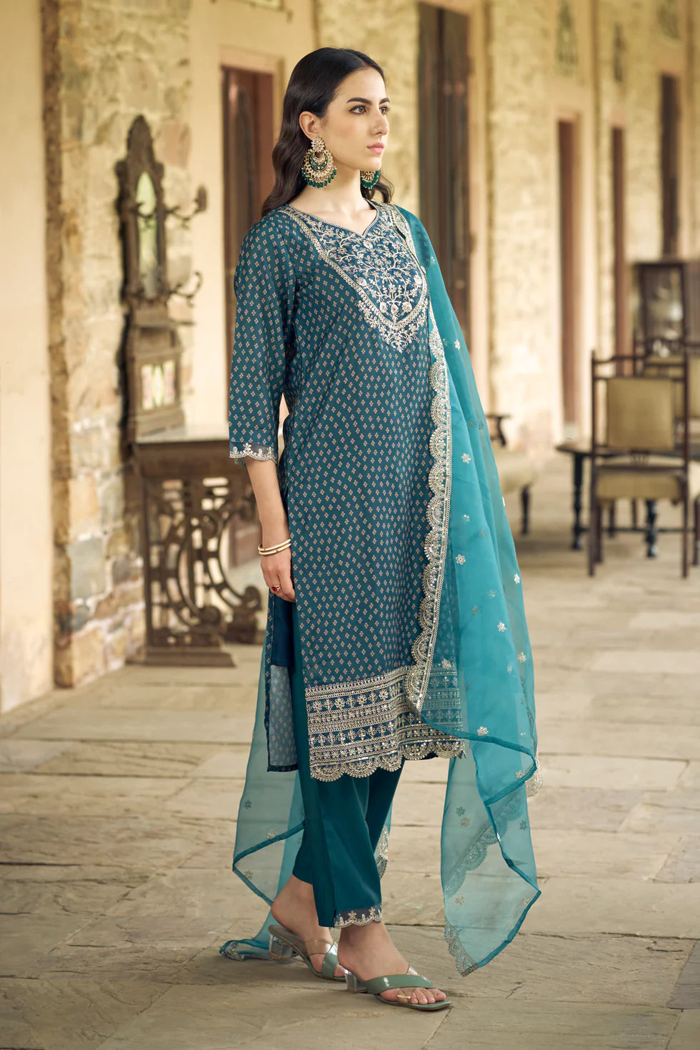 Noor Embroidered Kurta Set