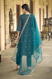 Noor Embroidered Kurta Set