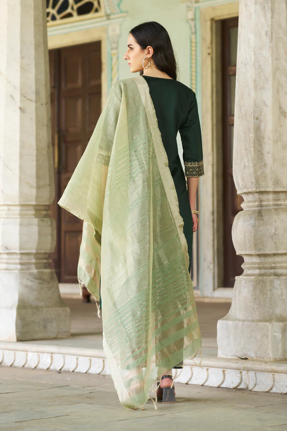 Zariya Embroidered Viscose Rayon Kurta Set