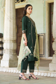 Zariya Embroidered Viscose Rayon Kurta Set
