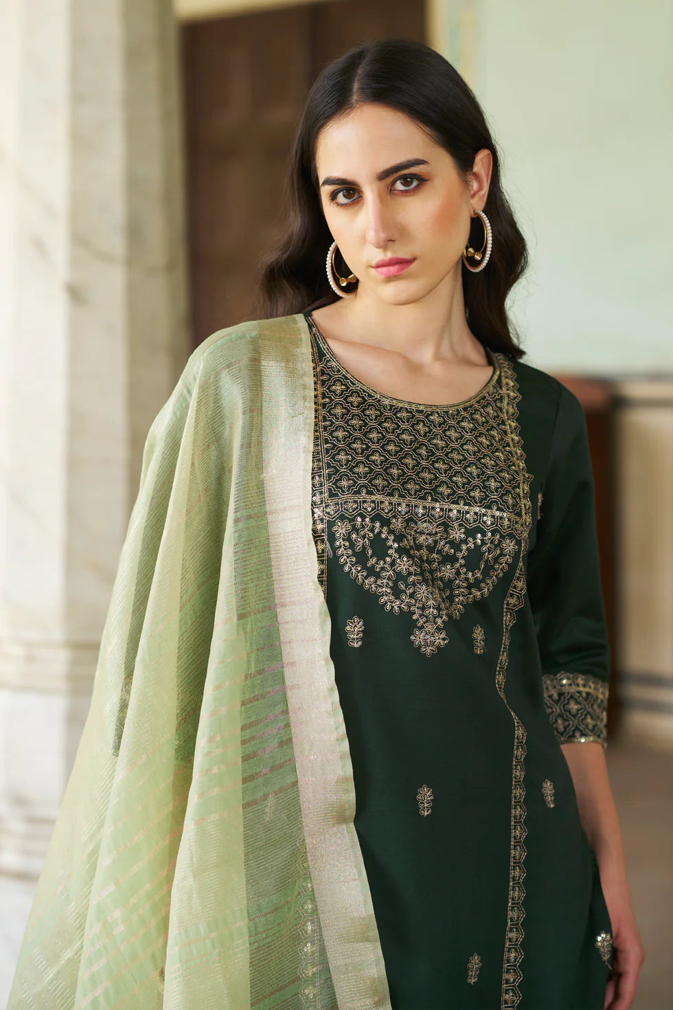 Zariya Embroidered Viscose Rayon Kurta Set