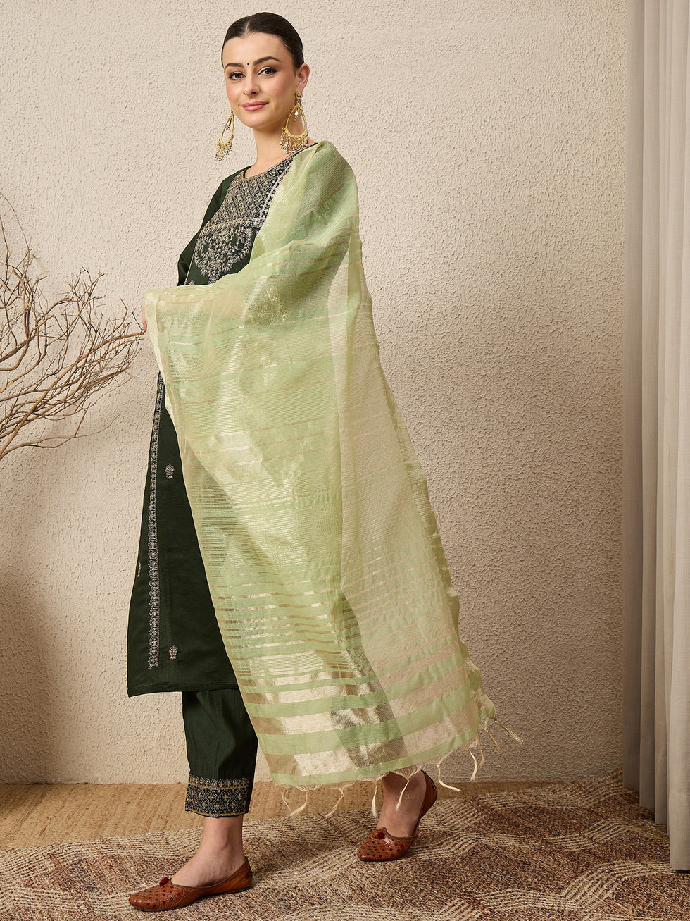 Zehra Embroidered Kurta Set