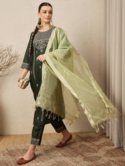 Zehra Embroidered Kurta Set