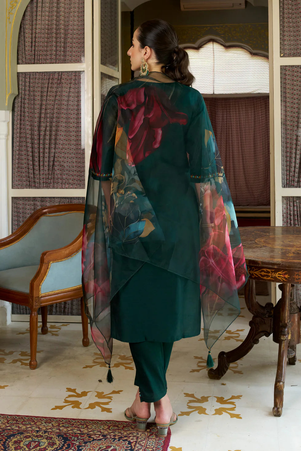 Aarna Embroidered Kurta Set