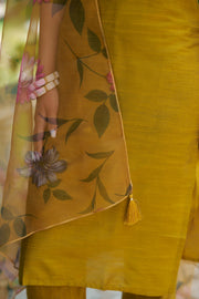 Aarna Embroidered Kurta Set