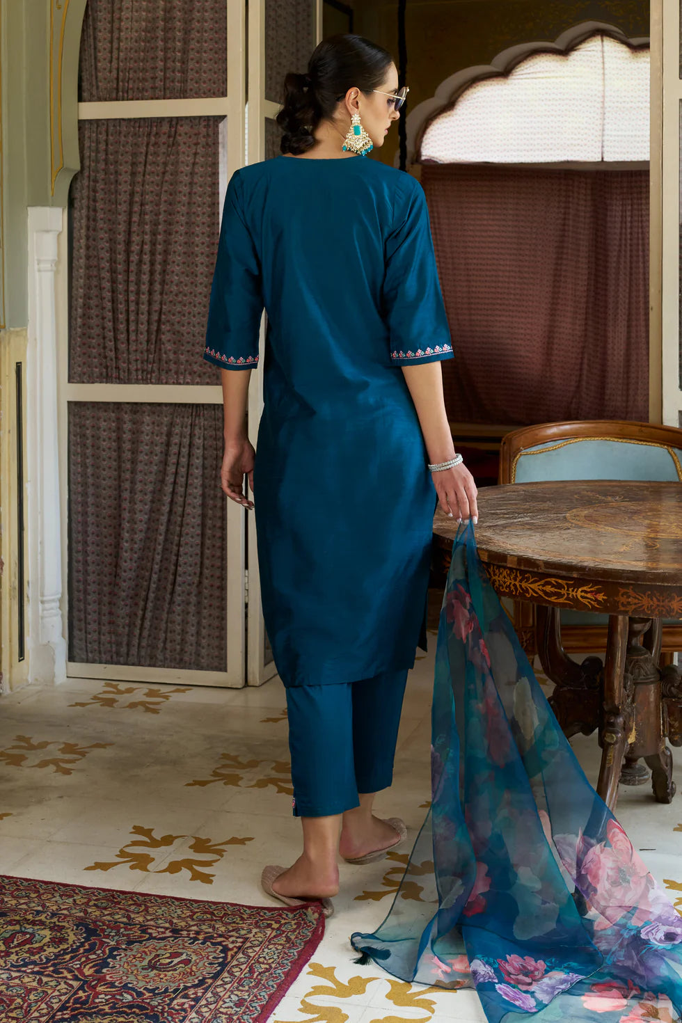 Aarna Embroidered Kurta Set