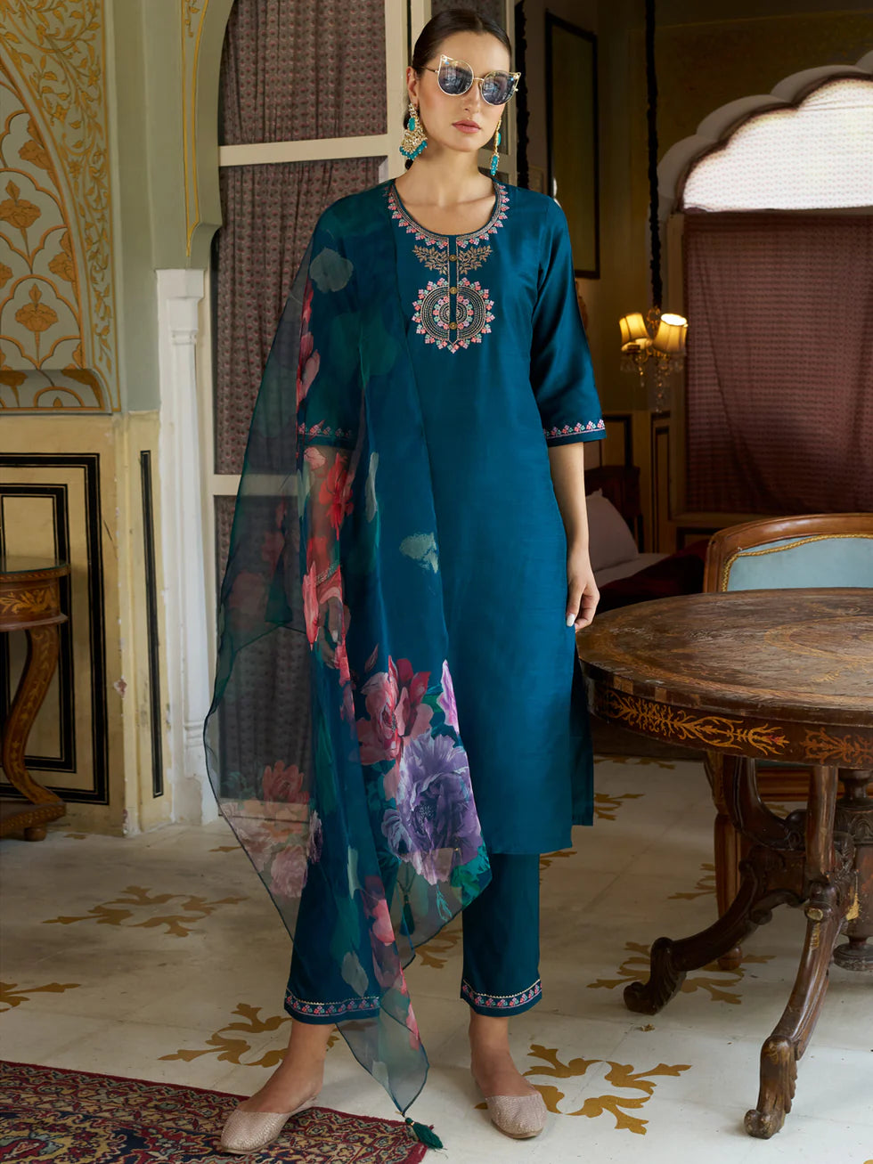 Aarna Embroidered Kurta Set