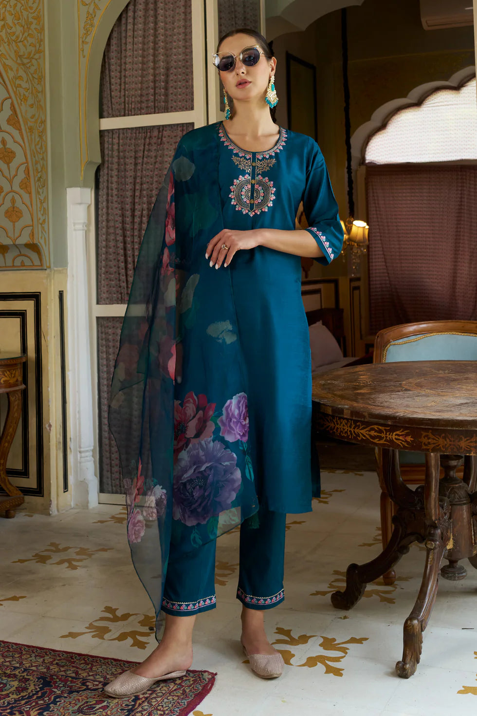 Aarna Embroidered Kurta Set
