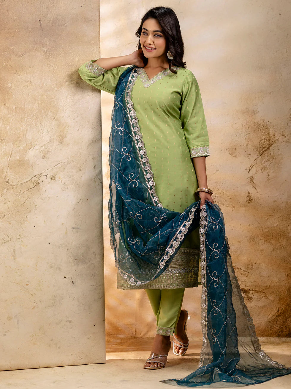 Aarna Embroidered Kurta Set