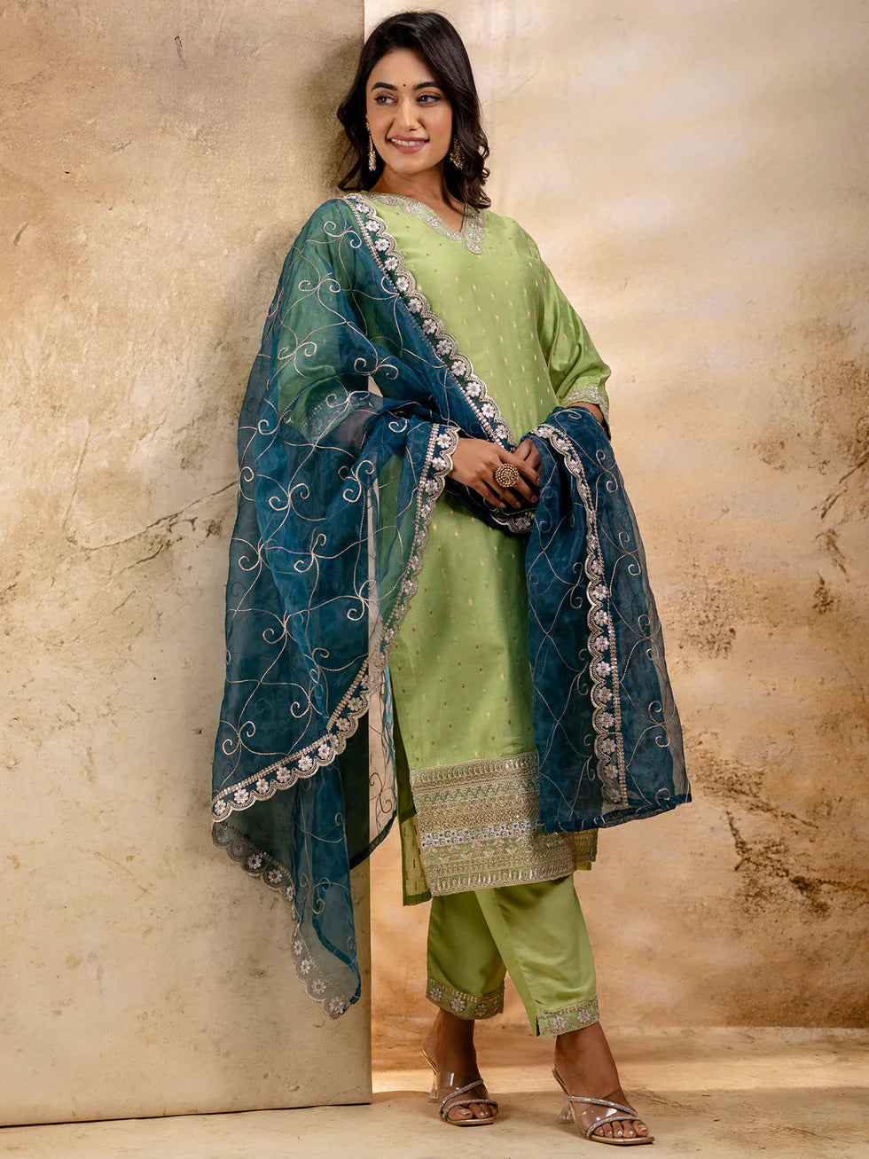 Aarna Embroidered Kurta Set