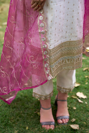 Aarna Embroidered Kurta Set