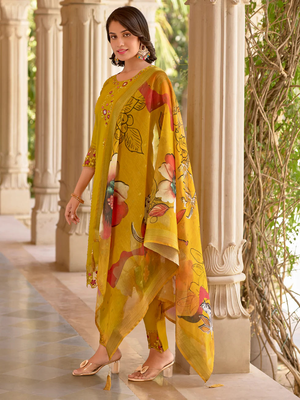 Floral Embroidered Silk Round_Neck Kurta Trouser & Dupatta Set