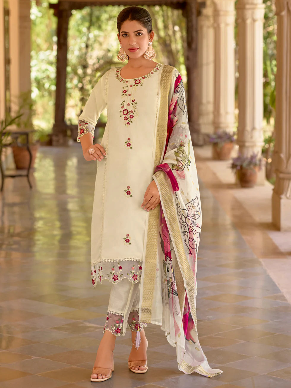Floral Embroidered Silk Round_Neck Kurta Trouser & Dupatta Set