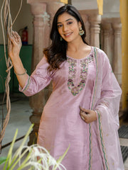 Ira Embroidered Kurta Set