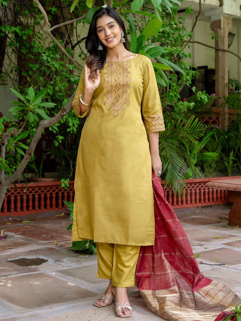 Aarna Embroidered Kurta Set