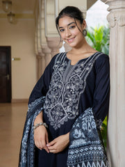 Meher Embroidered Kurta Set